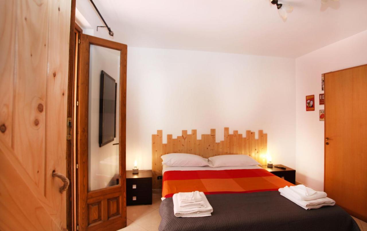 Bed and Breakfast Taormina Bed And Beercraft Екстер'єр фото